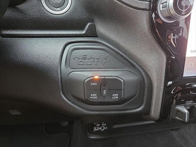 2026 RAM Ram 3500 RAM 3500 TRADESMAN CREW CAB 4X4 6'4' BOX