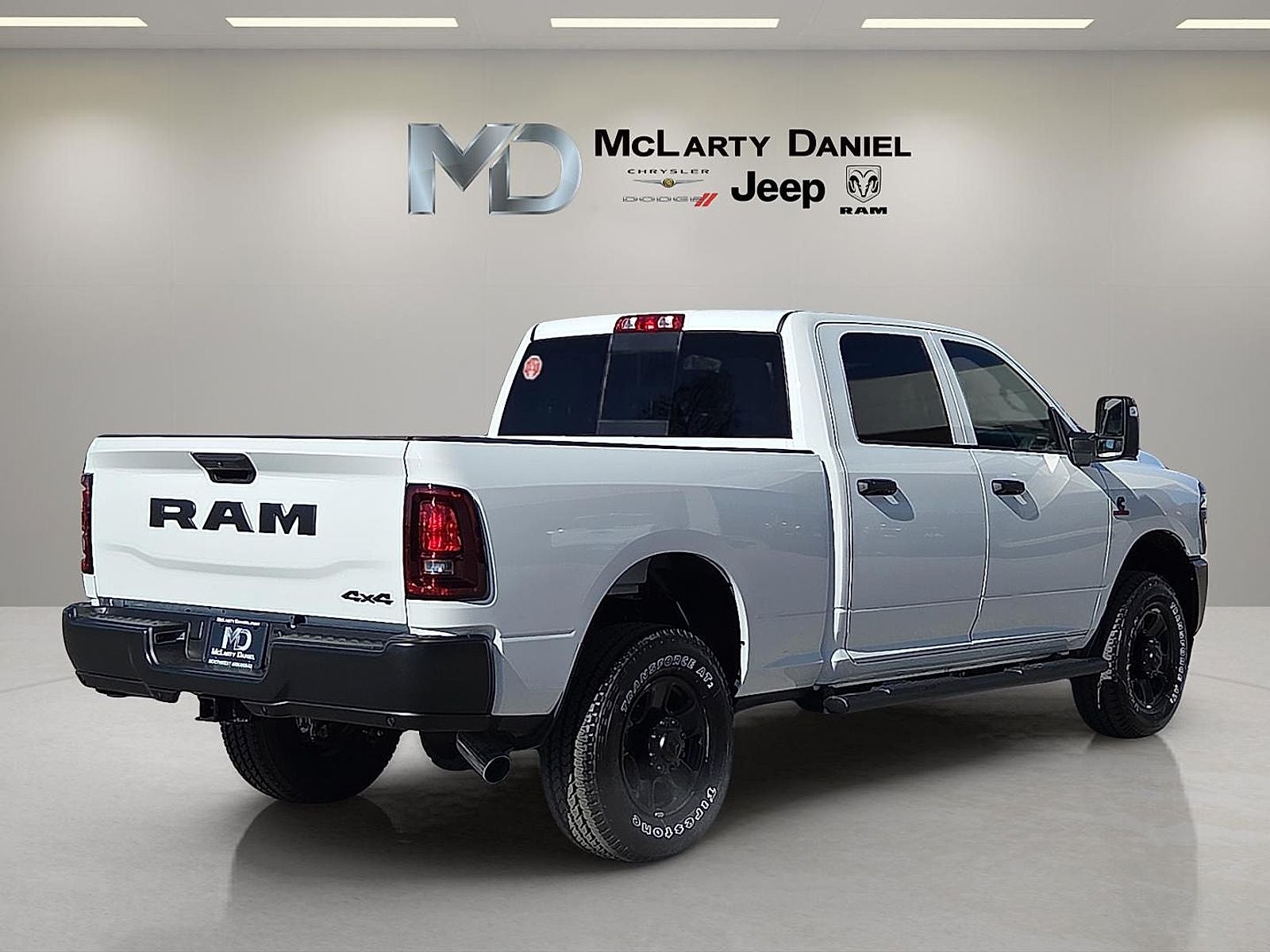 2026 RAM Ram 3500 RAM 3500 TRADESMAN CREW CAB 4X4 6'4' BOX