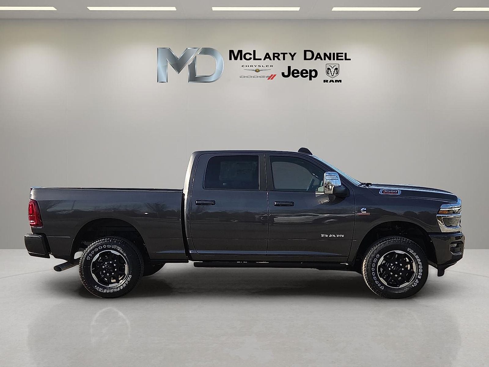 2026 RAM Ram 3500 RAM 3500 LARAMIE CREW CAB 4X4 6'4' BOX
