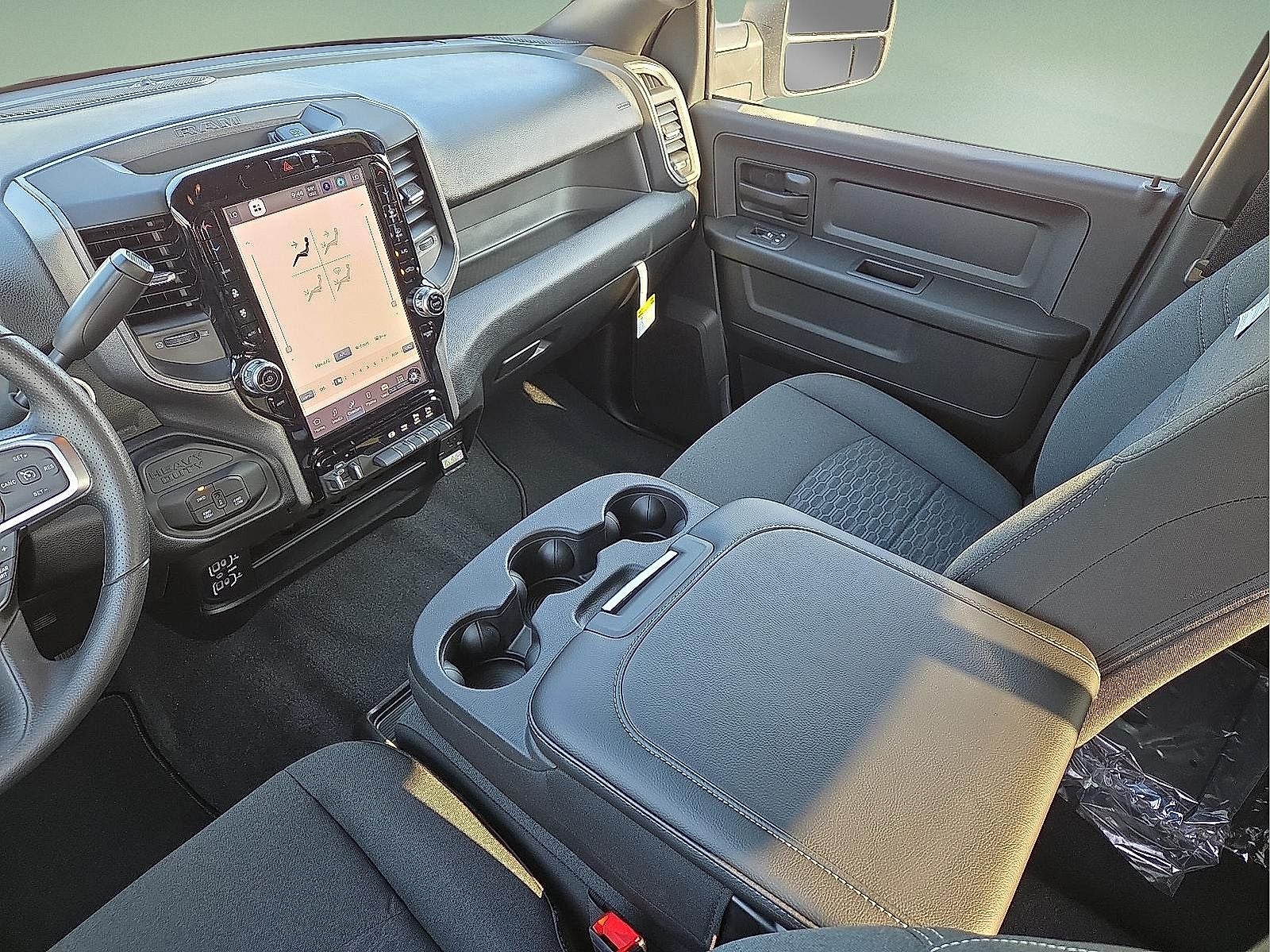 2026 RAM Ram 2500 RAM 2500 BLACK EXPRESS CREW CAB 4X4 8' BOX