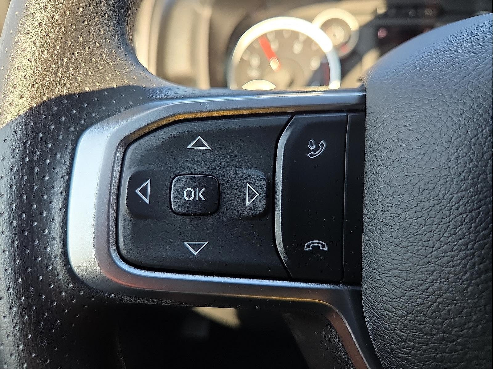 2026 RAM Ram 2500 RAM 2500 BLACK EXPRESS CREW CAB 4X4 8' BOX