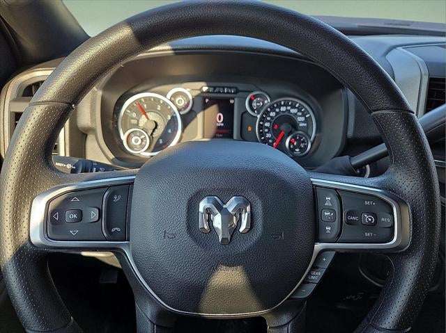 2026 RAM Ram 2500 RAM 2500 BLACK EXPRESS CREW CAB 4X4 8' BOX