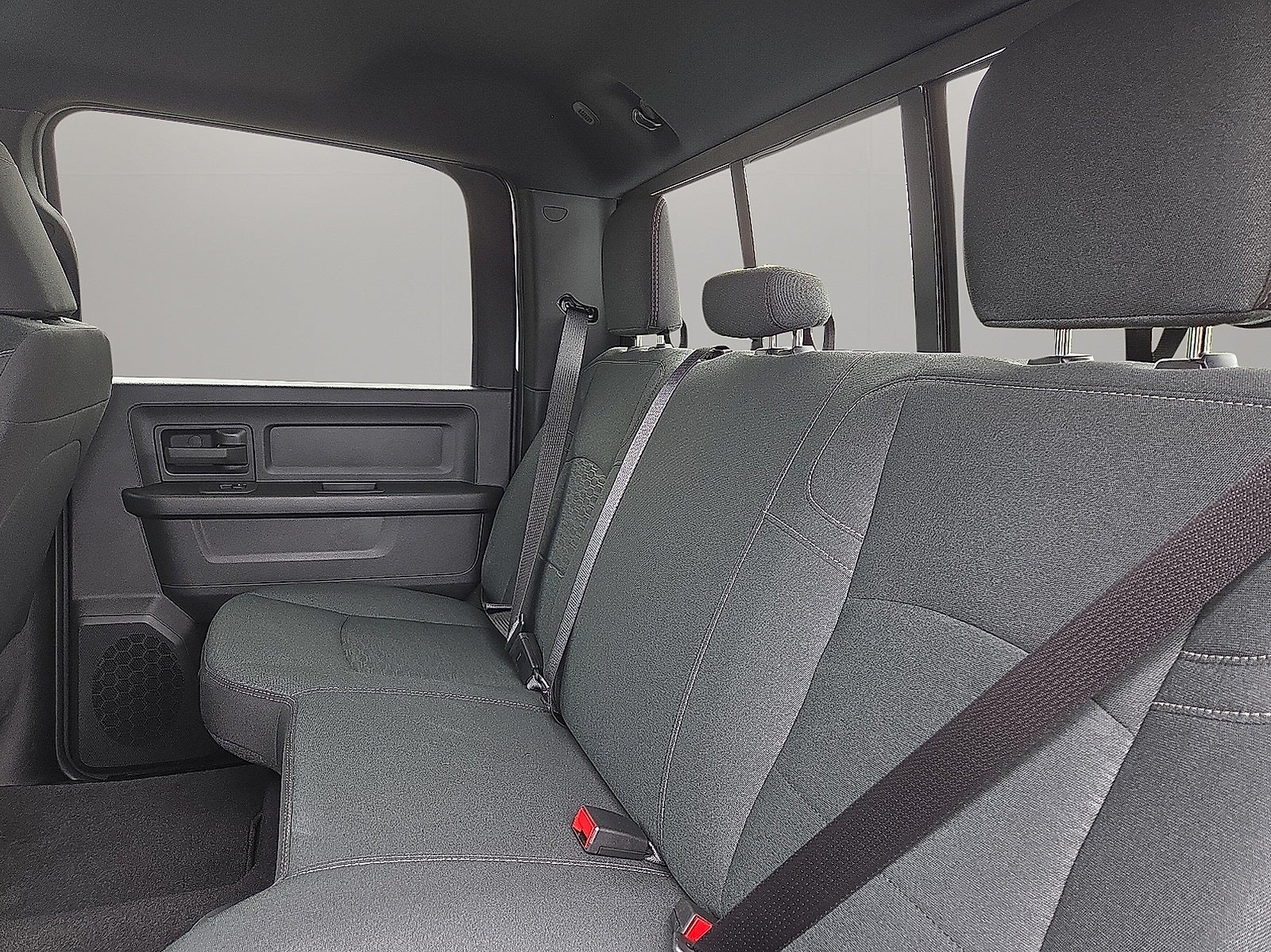 2026 RAM Ram 2500 RAM 2500 BLACK EXPRESS CREW CAB 4X4 8' BOX