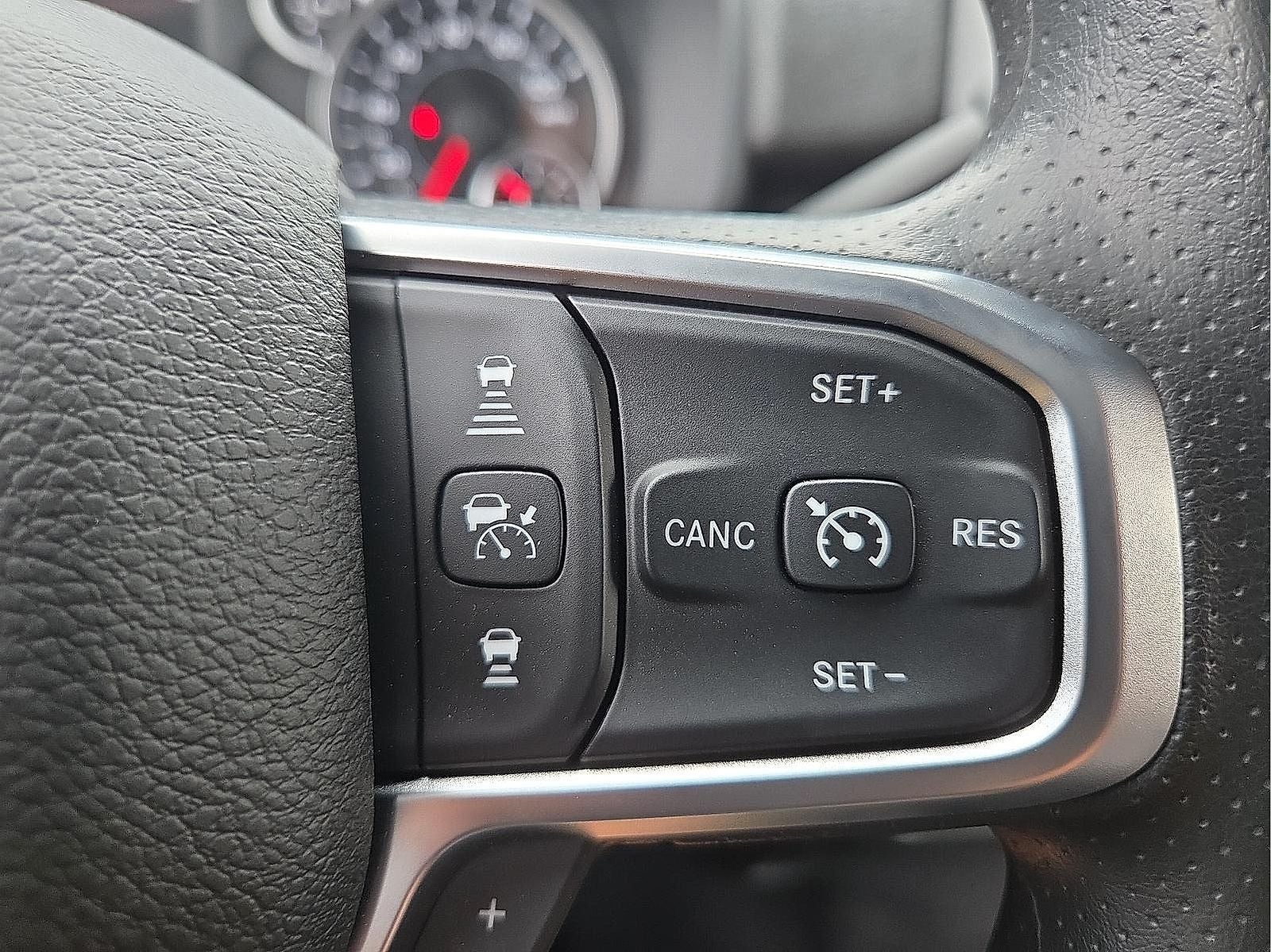 2026 RAM Ram 2500 RAM 2500 BLACK EXPRESS CREW CAB 4X4 8' BOX