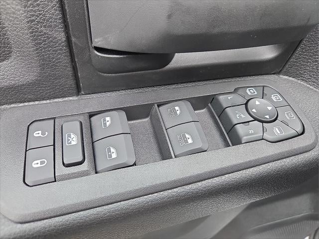 2026 RAM Ram 2500 RAM 2500 BLACK EXPRESS CREW CAB 4X4 8' BOX