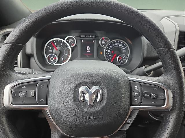 2026 RAM Ram 2500 RAM 2500 BLACK EXPRESS CREW CAB 4X4 8' BOX