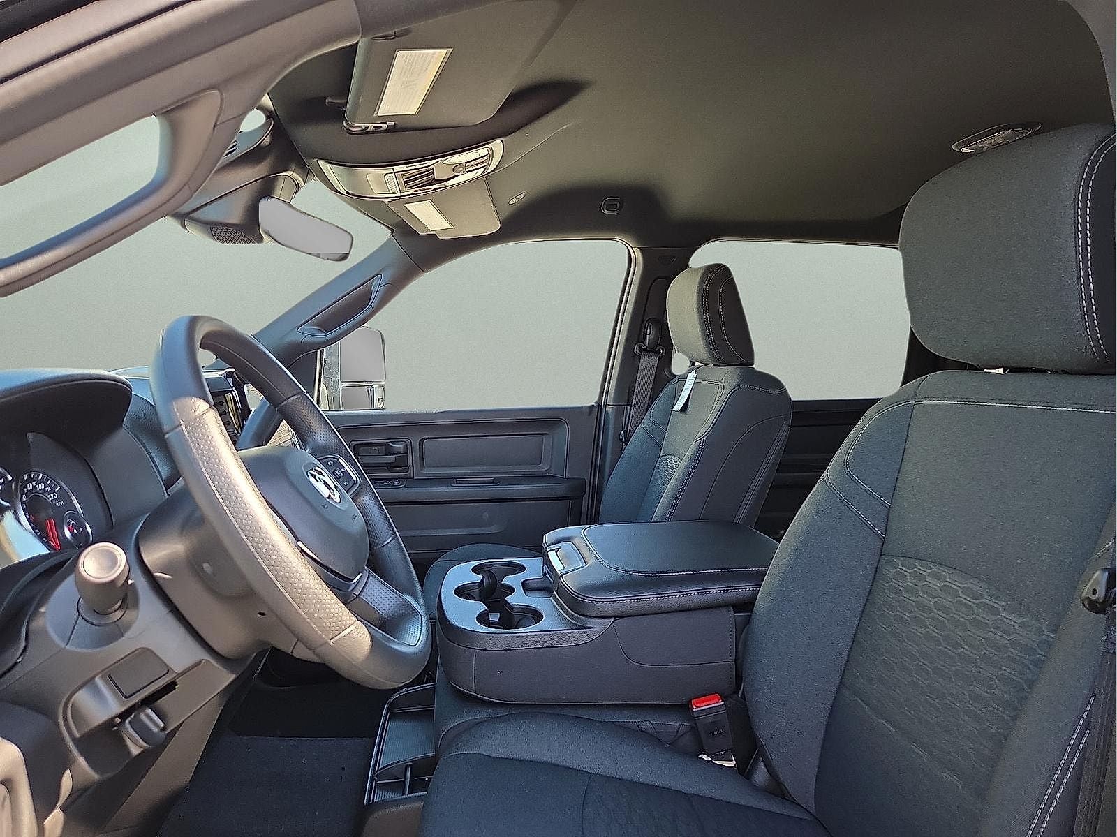 2026 RAM Ram 2500 RAM 2500 BLACK EXPRESS CREW CAB 4X4 8' BOX