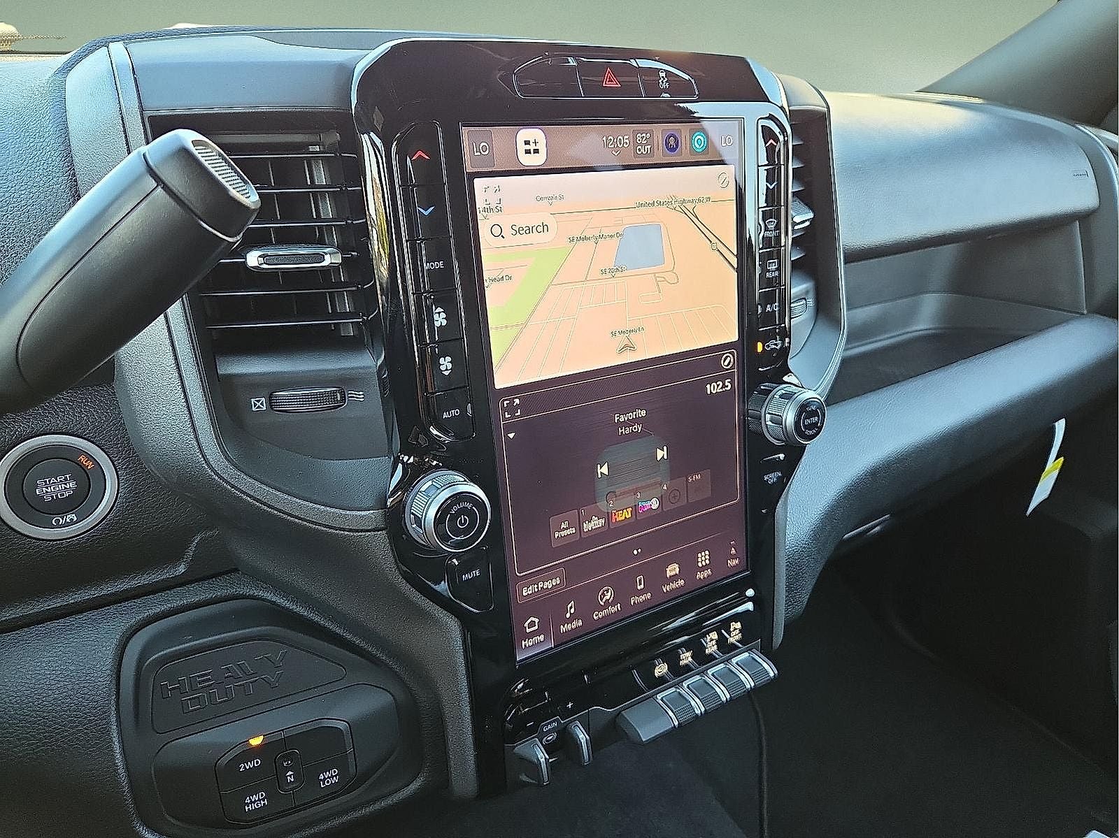 2026 RAM Ram 2500 RAM 2500 BLACK EXPRESS CREW CAB 4X4 8' BOX