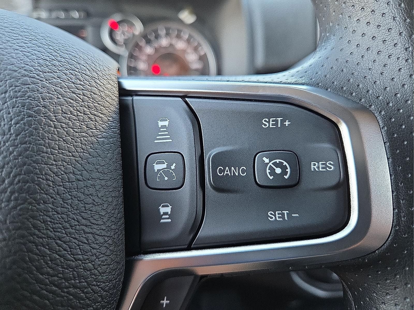 2026 RAM Ram 2500 RAM 2500 BLACK EXPRESS CREW CAB 4X4 8' BOX