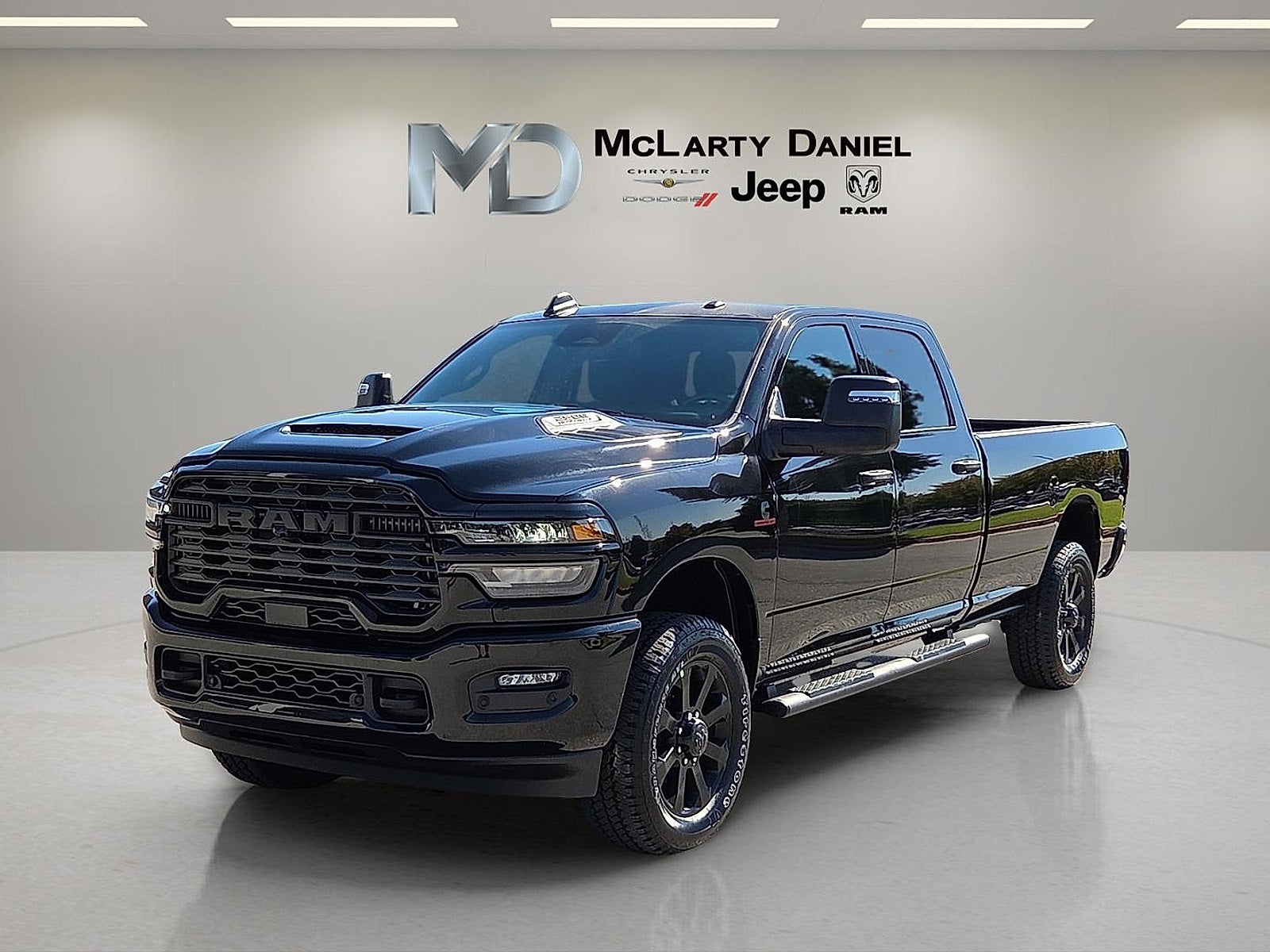 2026 RAM Ram 2500 RAM 2500 BLACK EXPRESS CREW CAB 4X4 8' BOX