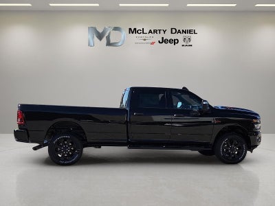 2026 RAM Ram 2500 RAM 2500 BLACK EXPRESS CREW CAB 4X4 8' BOX