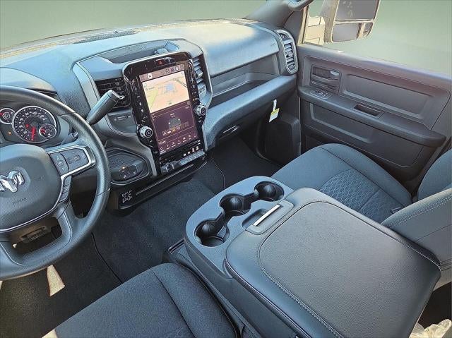 2026 RAM Ram 2500 RAM 2500 BLACK EXPRESS CREW CAB 4X4 8' BOX