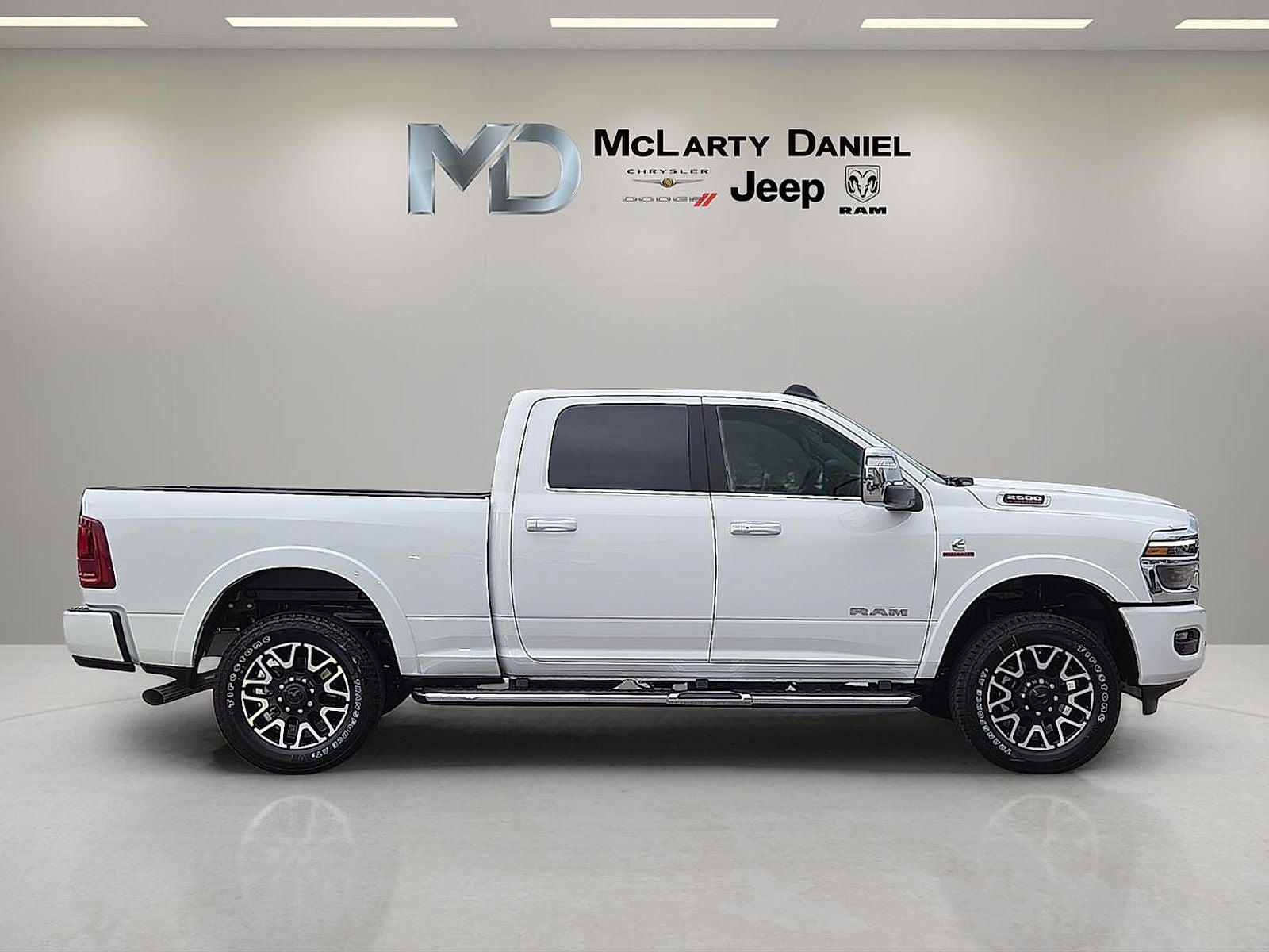 2026 RAM Ram 2500 RAM 2500 LIMITED LONGHORN CREW CAB 4X4 6'4' BOX