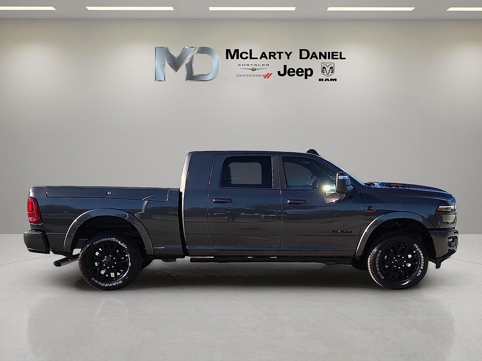 2026 RAM Ram 2500 RAM 2500 LIMITED MEGA CAB 4X4 6'4' BOX