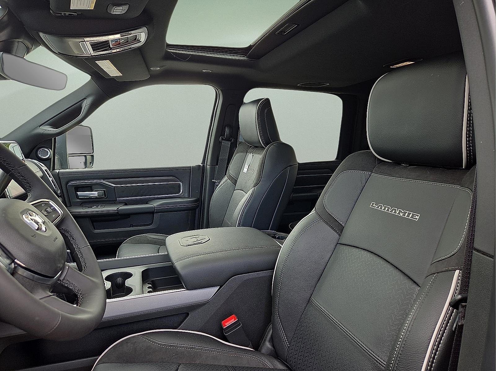 2026 RAM Ram 3500 RAM 3500 LARAMIE CREW CAB 4X4 8' BOX