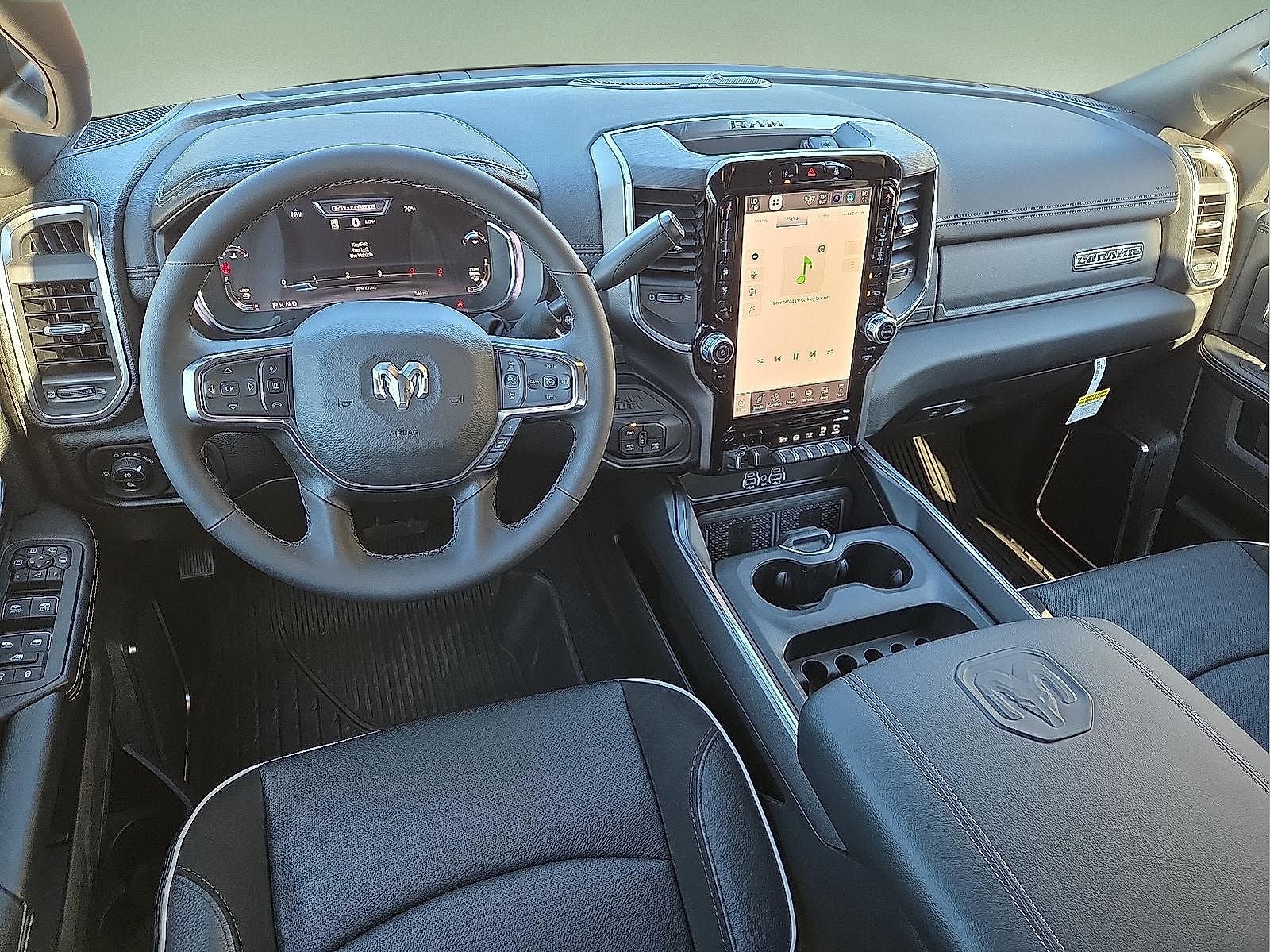 2026 RAM Ram 3500 RAM 3500 LARAMIE CREW CAB 4X4 8' BOX