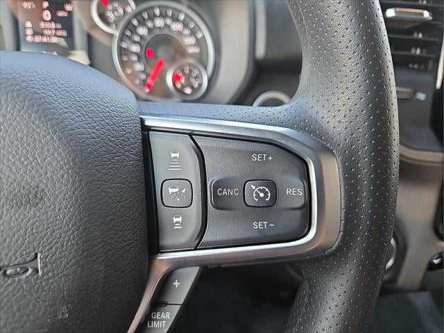 2026 RAM 1500 RAM 1500 EXPRESS CREW CAB 4X2 5'7' BOX
