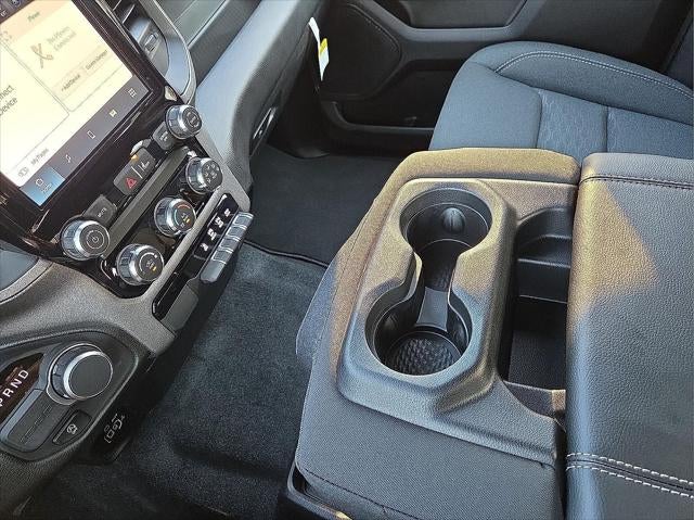 2026 RAM 1500 RAM 1500 EXPRESS CREW CAB 4X2 5'7' BOX