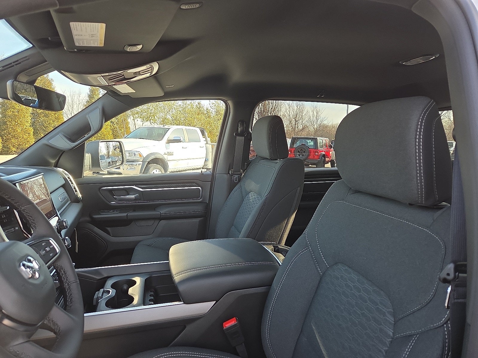 2025 RAM Ram 1500 RAM 1500 BIG HORN CREW CAB 4X4 5'7' BOX