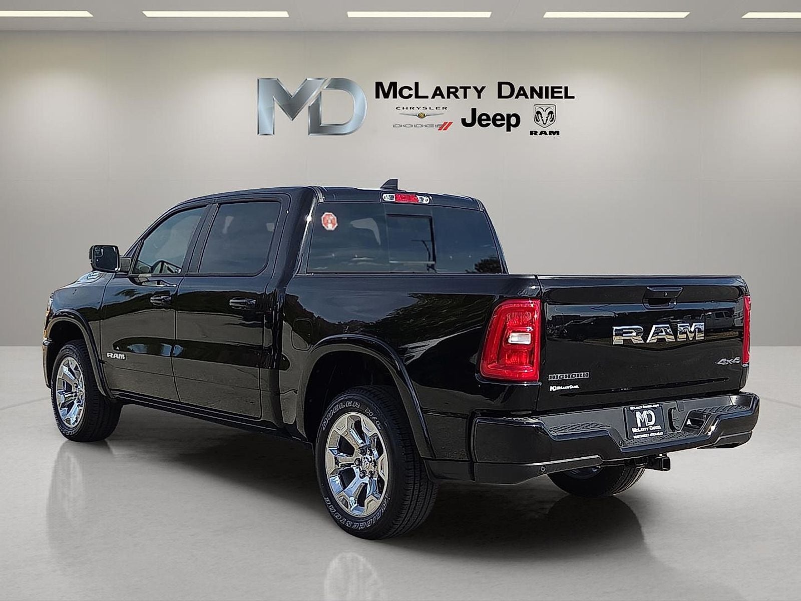 2025 RAM Ram 1500 RAM 1500 BIG HORN CREW CAB 4X4 5'7' BOX