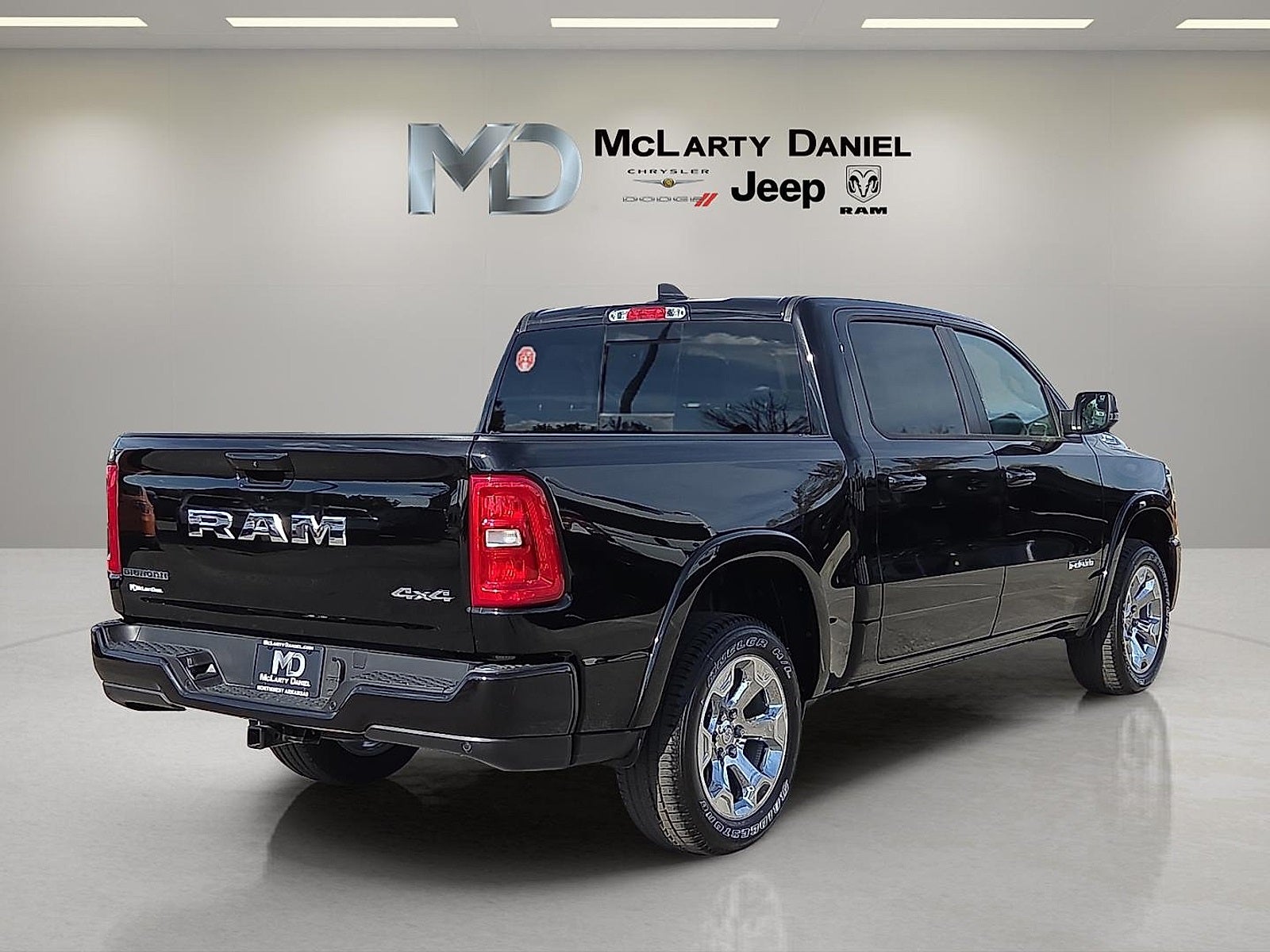 2025 RAM Ram 1500 RAM 1500 BIG HORN CREW CAB 4X4 5'7' BOX