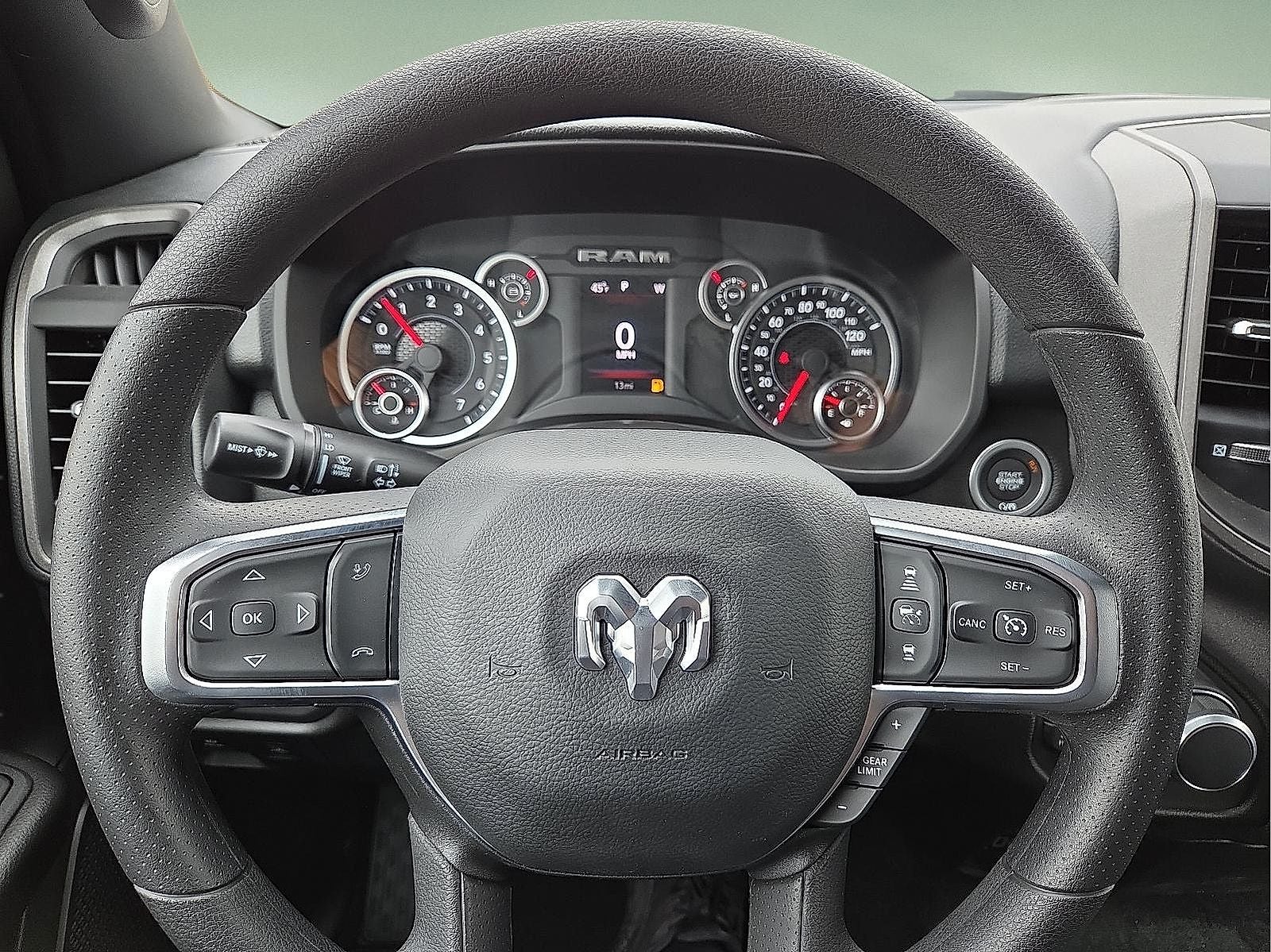 2026 RAM Ram 1500 RAM 1500 TRADESMAN CREW CAB 4X4 5'7' BOX