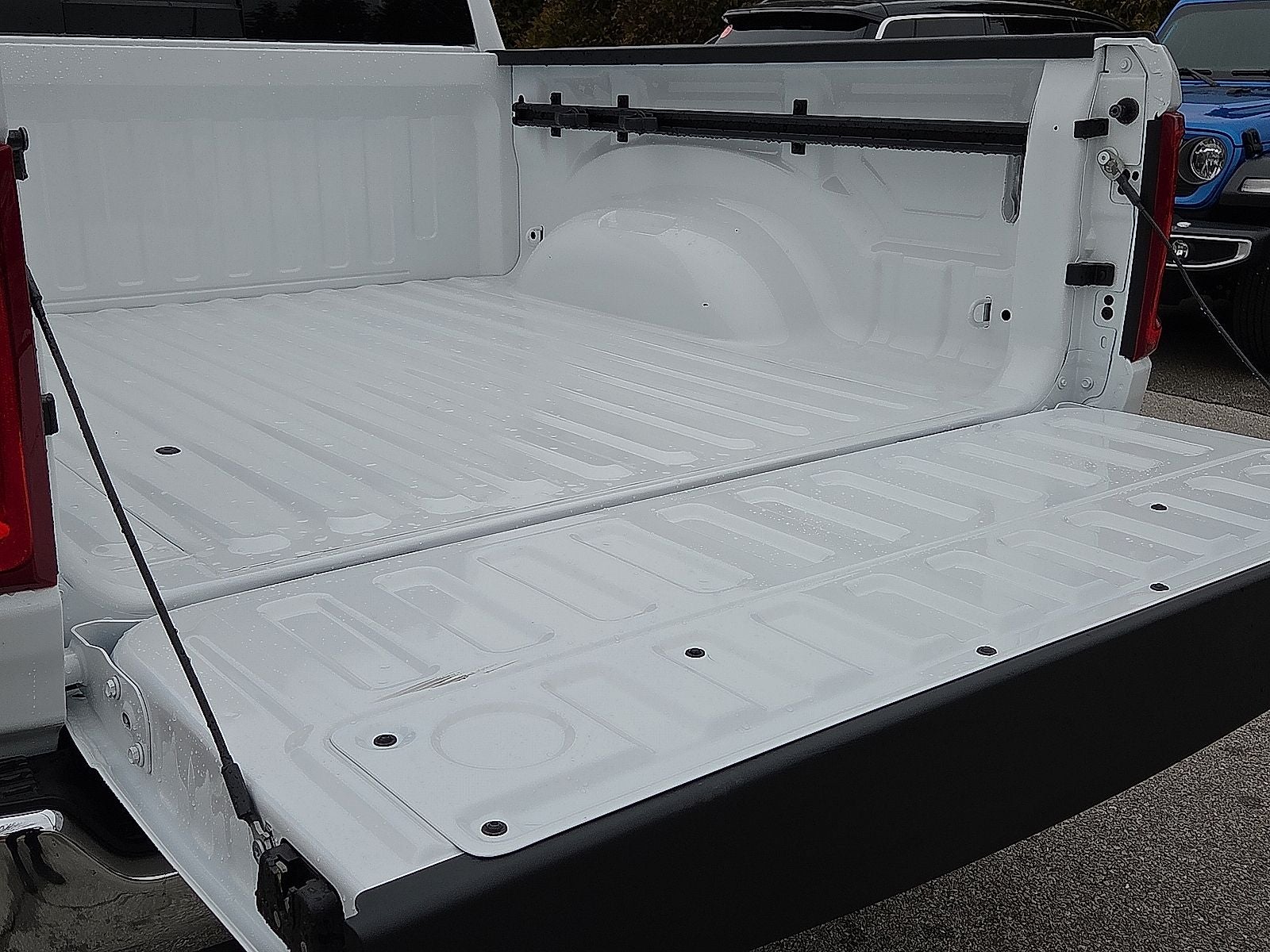 2026 RAM Ram 1500 RAM 1500 TRADESMAN CREW CAB 4X4 5'7' BOX