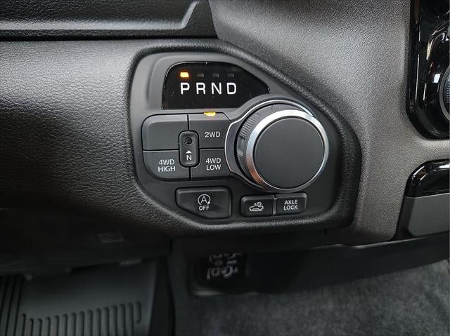 2026 RAM 1500 RAM 1500 WARLOCK CREW CAB 4X4 5'7' BOX