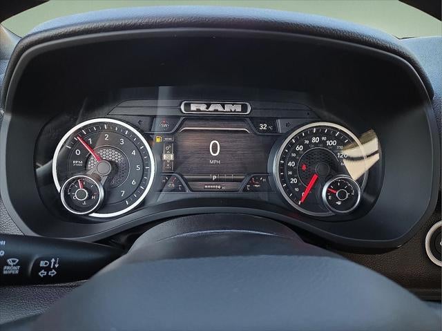 2026 RAM 1500 RAM 1500 EXPRESS CREW CAB 4X4 5'7' BOX