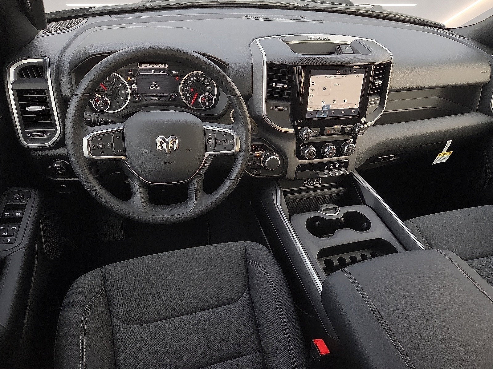 2026 RAM Ram 1500 RAM 1500 EXPRESS CREW CAB 4X4 5'7' BOX