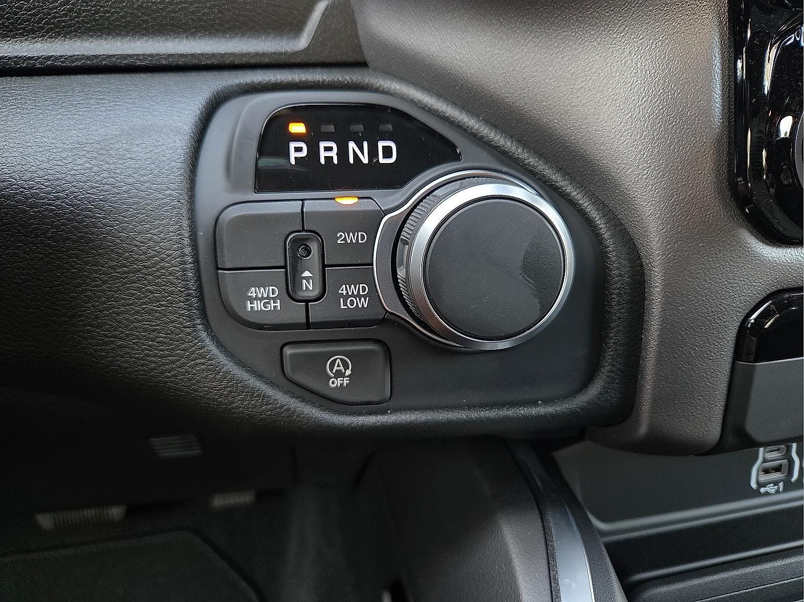 2026 RAM 1500 RAM 1500 EXPRESS CREW CAB 4X4 5'7' BOX