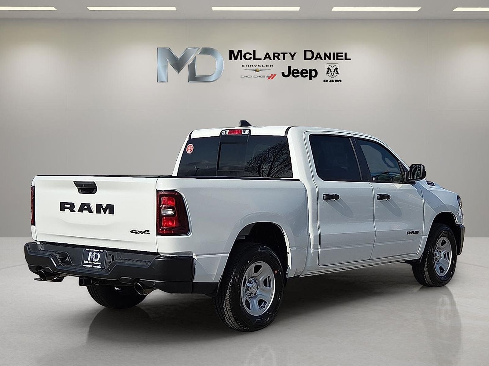 2026 RAM Ram 1500 RAM 1500 TRADESMAN CREW CAB 4X4 5'7' BOX