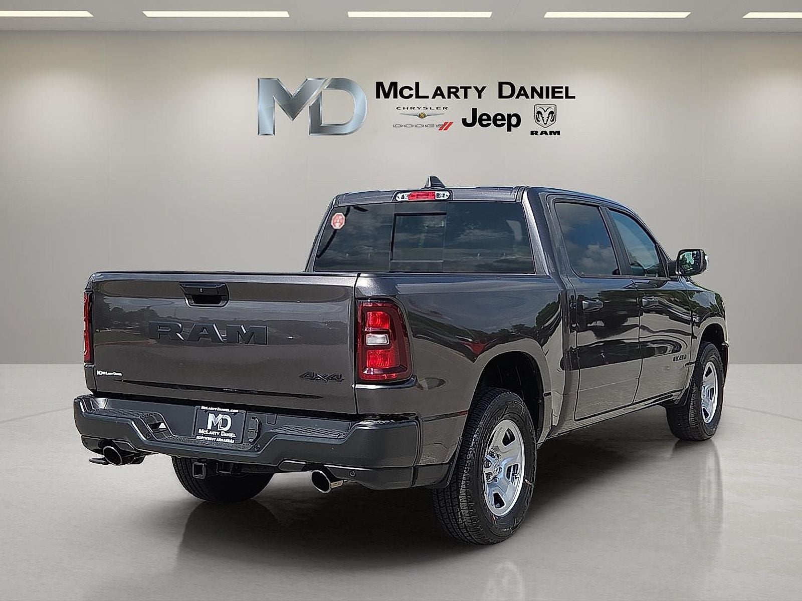 2026 RAM Ram 1500 RAM 1500 TRADESMAN CREW CAB 4X4 5'7' BOX