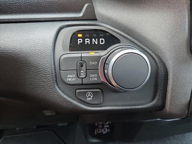 2026 RAM Ram 1500 RAM 1500 TRADESMAN CREW CAB 4X4 5'7' BOX
