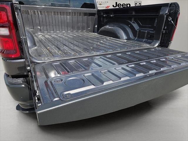 2026 RAM Ram 1500 RAM 1500 TRADESMAN CREW CAB 4X4 5'7' BOX