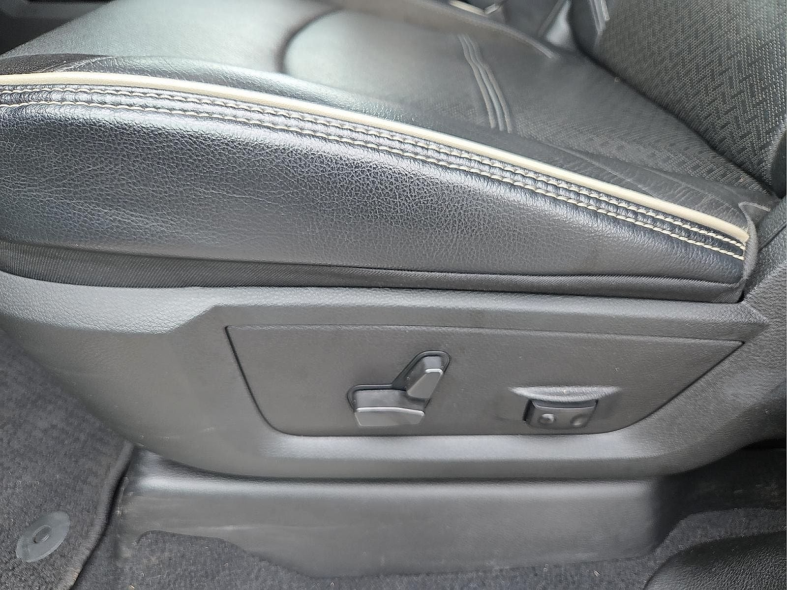 2022 RAM 2500 Laramie Crew Cab 4x4 6'4' Box