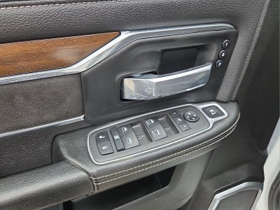 2022 RAM 2500 Laramie Crew Cab 4x4 6'4' Box