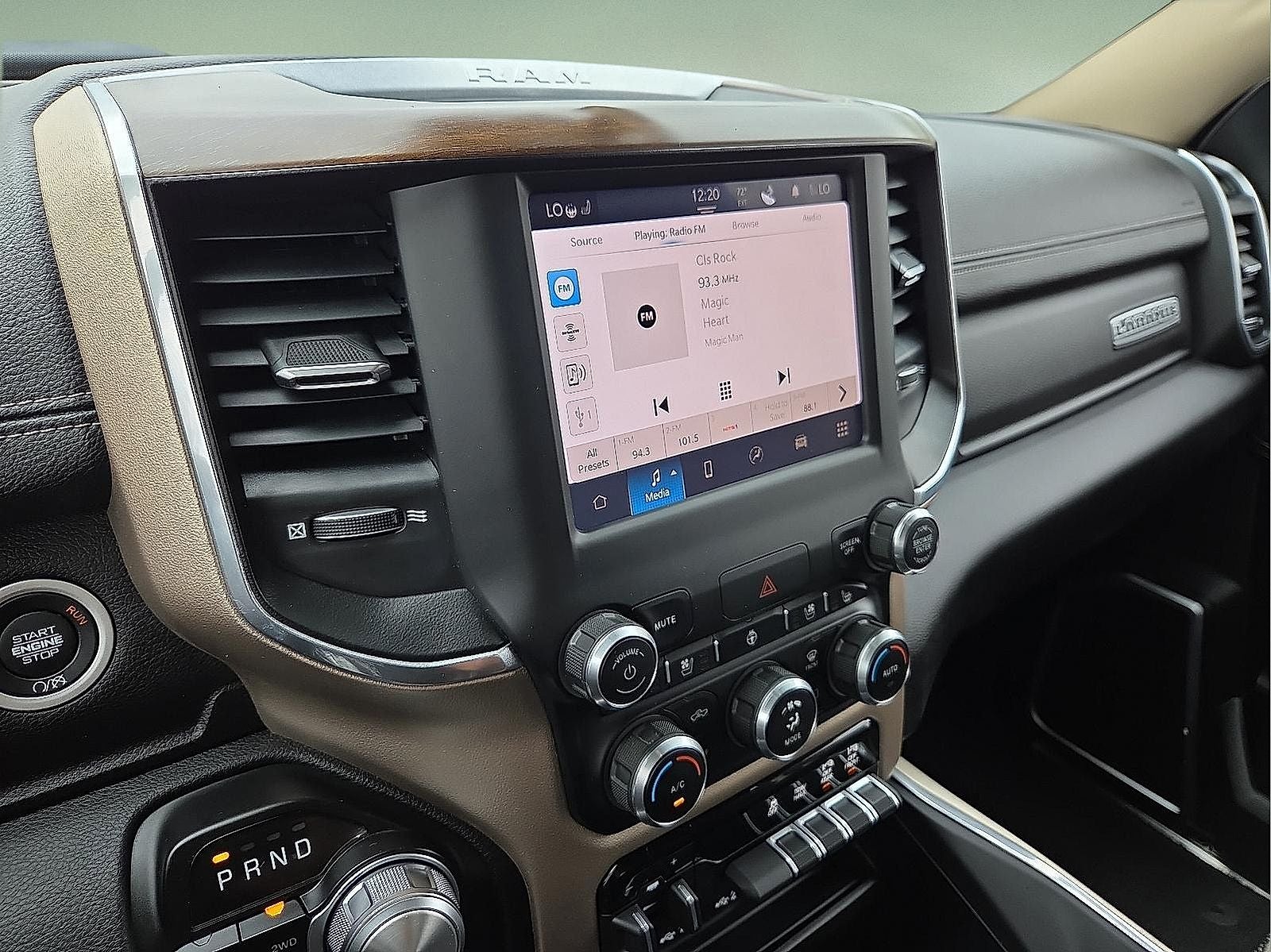 2022 RAM 2500 Laramie Crew Cab 4x4 6'4' Box