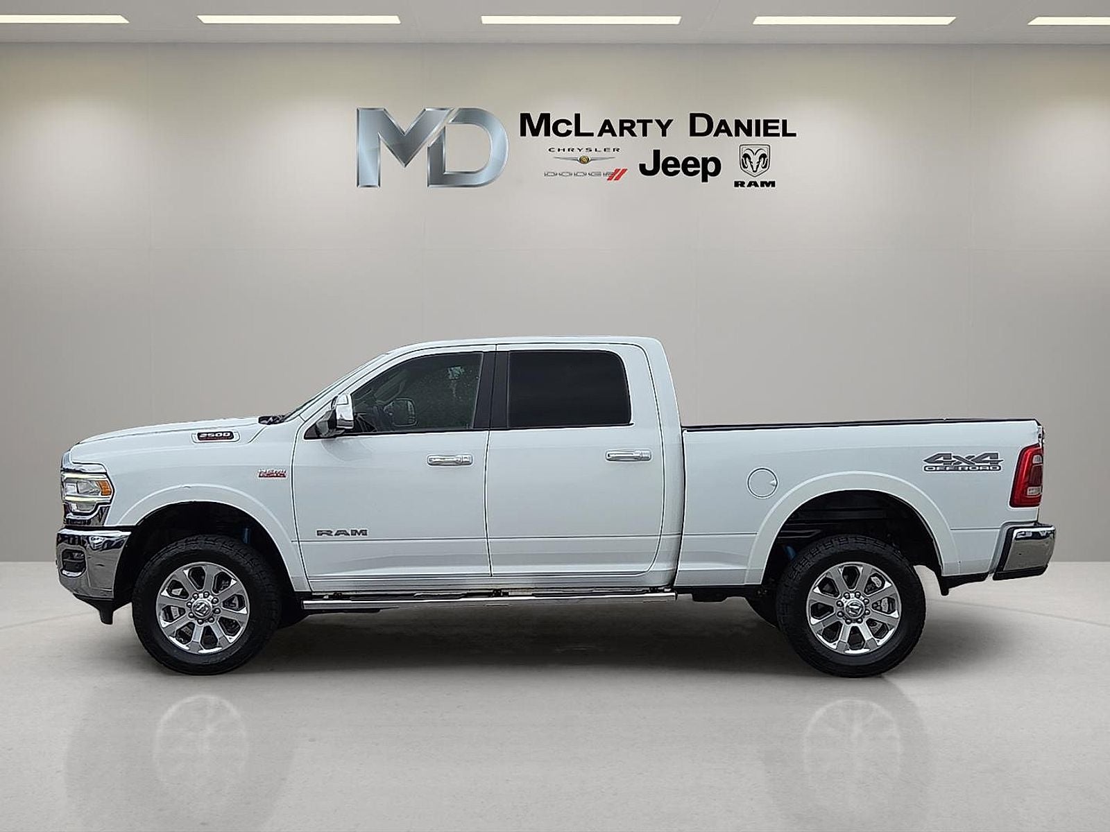 2022 RAM 2500 Laramie Crew Cab 4x4 6'4' Box