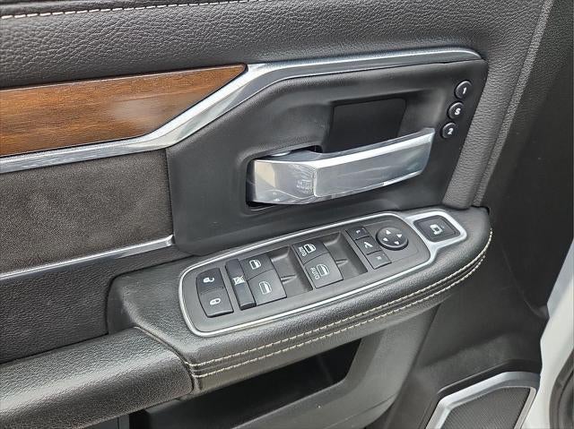 2022 RAM 2500 Laramie Crew Cab 4x4 6'4' Box