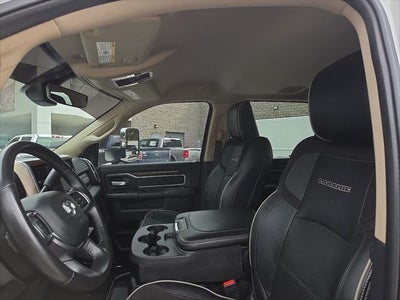 2022 RAM 2500 Laramie Crew Cab 4x4 6'4' Box