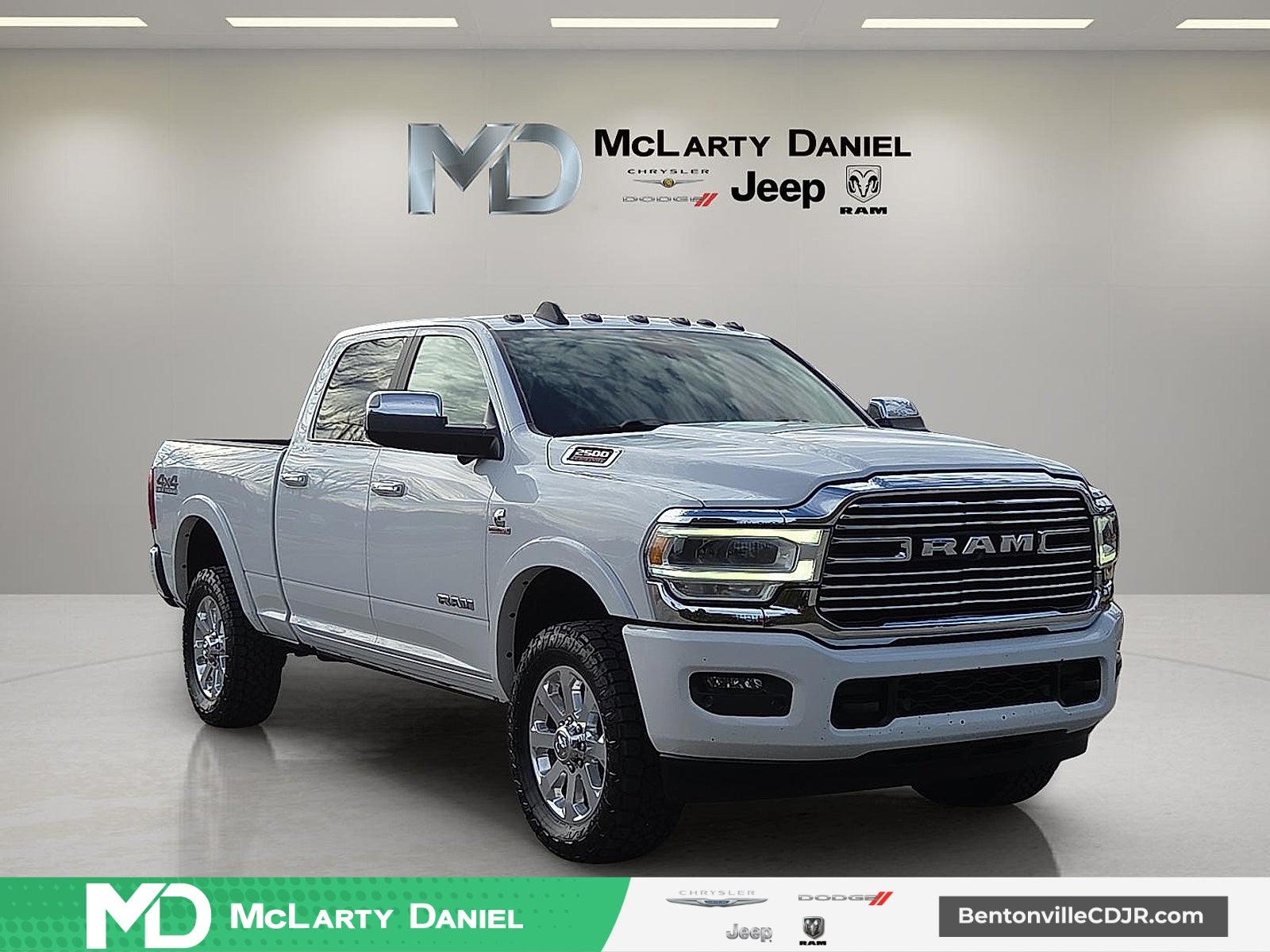 2020 RAM 2500 Laramie Crew Cab 4X4 6'4' Box