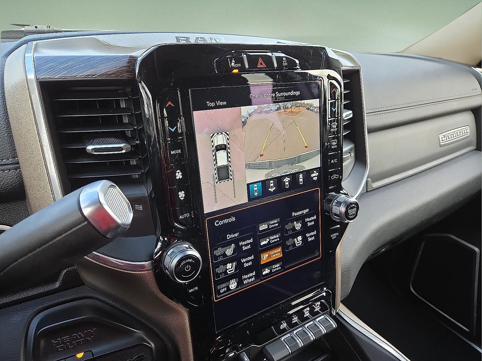 2020 RAM 2500 Laramie Crew Cab 4X4 6'4' Box