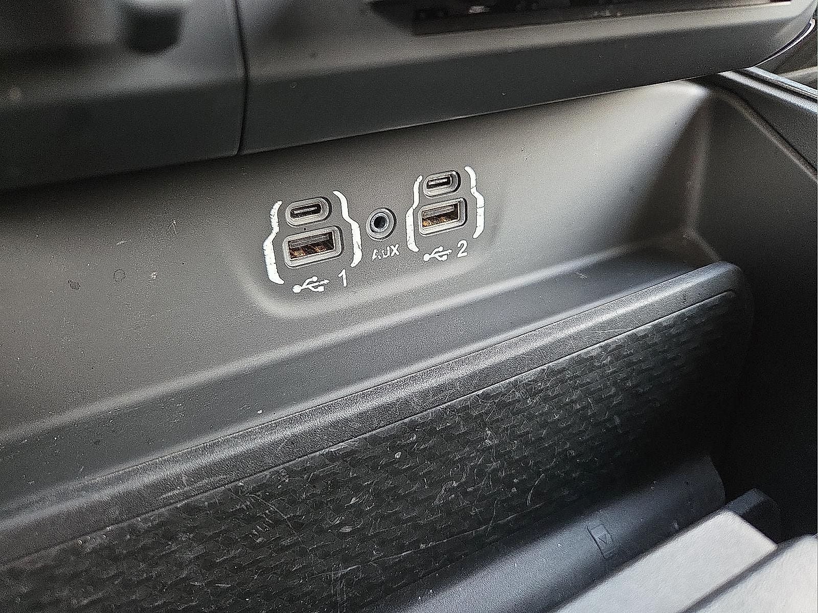 2020 RAM 2500 Laramie Crew Cab 4X4 6'4' Box