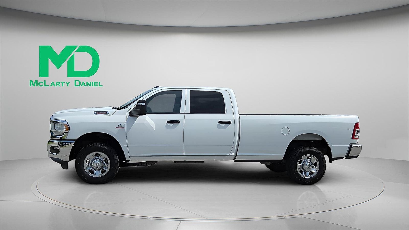 2023 RAM 2500 Tradesman Crew Cab 4x4 8' Box