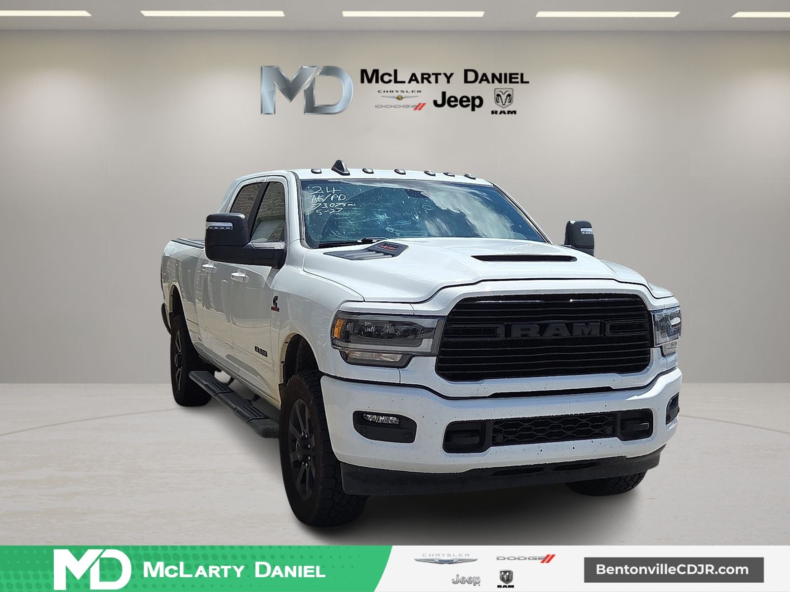 2024 RAM 2500 Laramie Crew Cab 4x4 6'4' Box