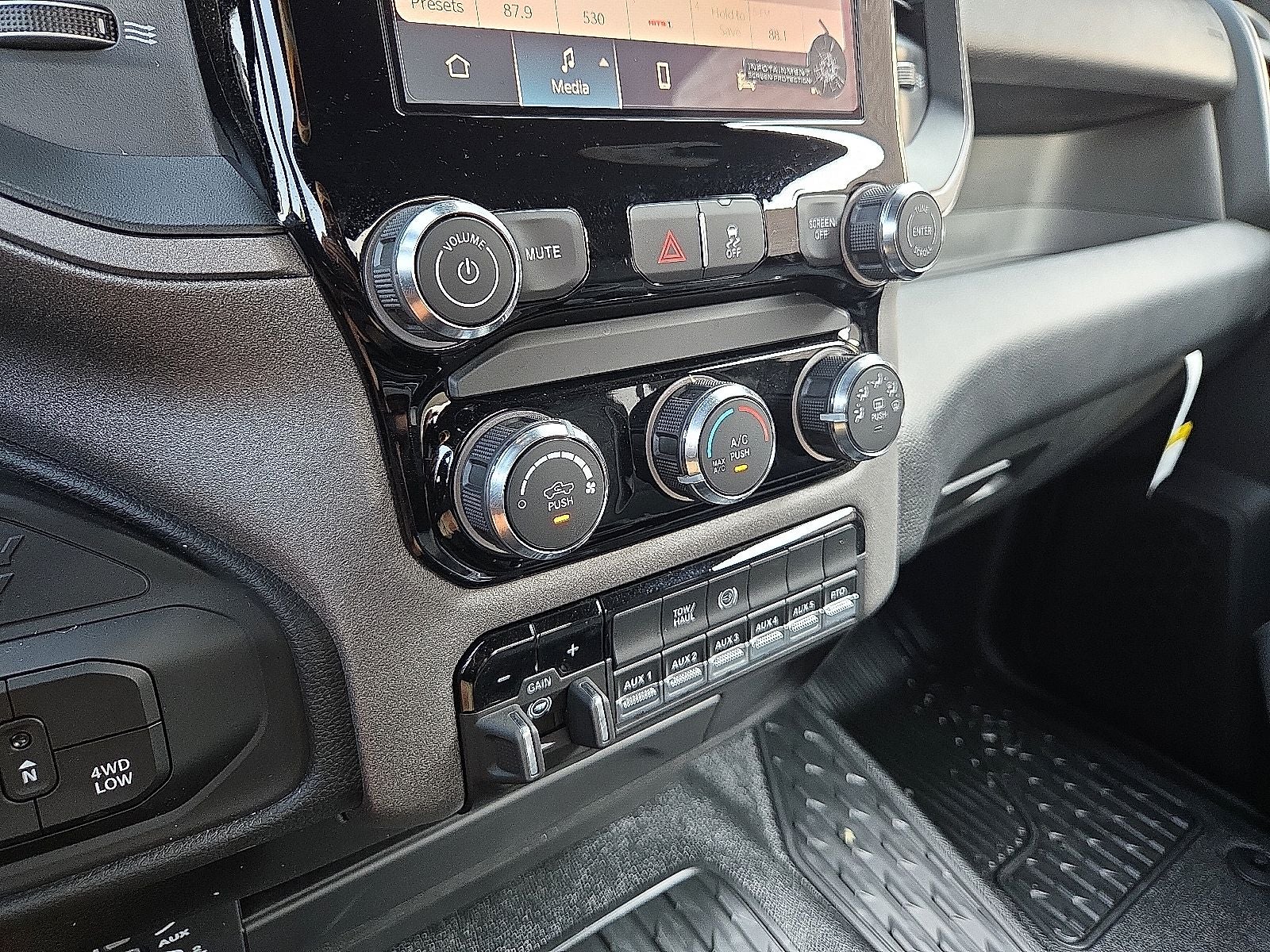 2026 RAM 4500 Chassis RAM 4500 TRADESMAN CHASSIS REGULAR CAB 4X4 60' CA