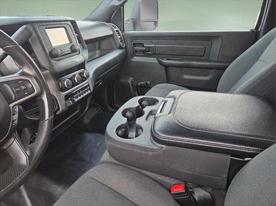 2023 RAM 5500 Chassis Tradesman/SLT