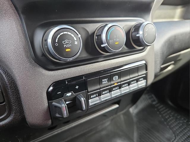 2023 RAM 5500 Chassis Tradesman/SLT