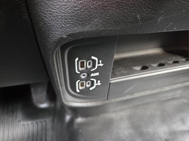 2023 RAM 5500 Chassis Tradesman/SLT